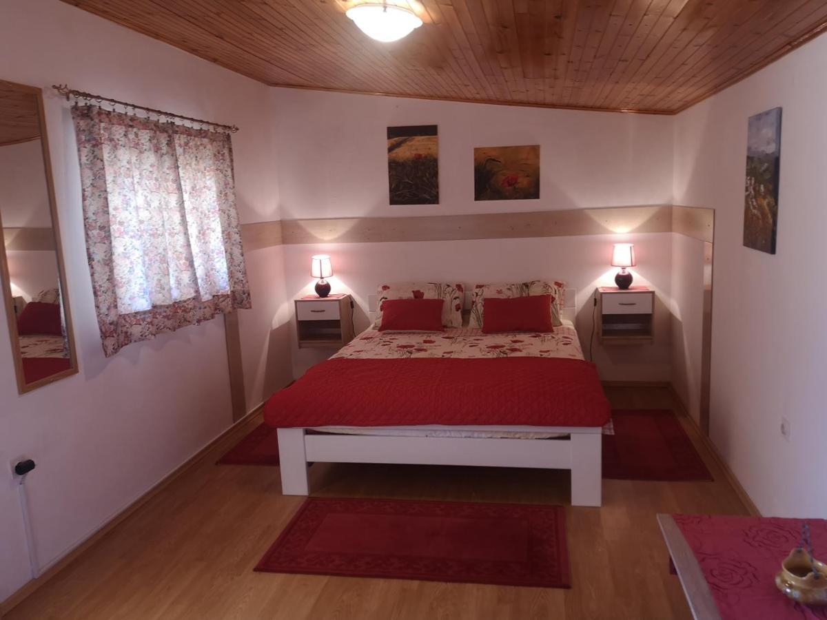 Pineta Villa Gračišče Bagian luar foto